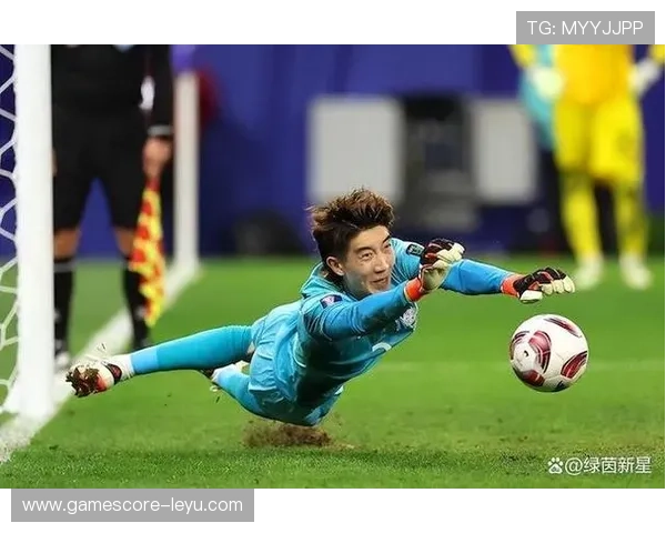 赵贤祐再成焦点：韩国门神状态引热议