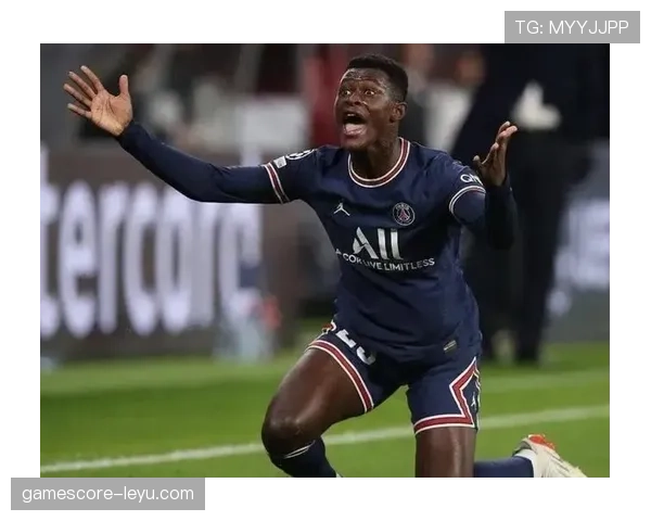 努诺·门德斯率队开启新篇章，战斗精神与战术创新闪耀赛场