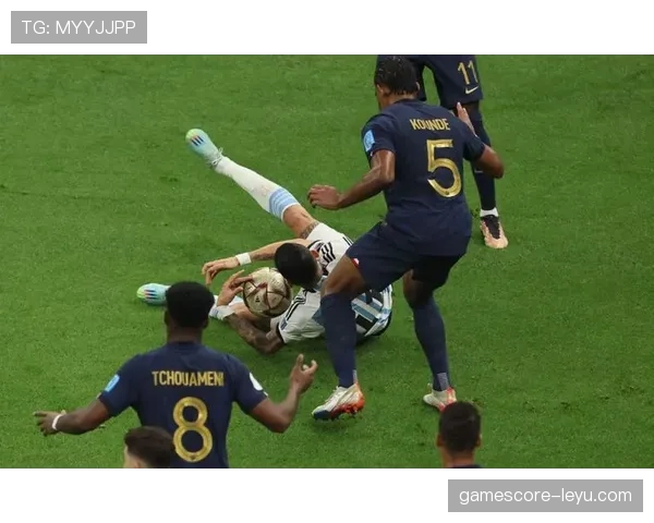 莫利纳状态回暖闪耀世界杯，关键表现助阿根廷夺冠