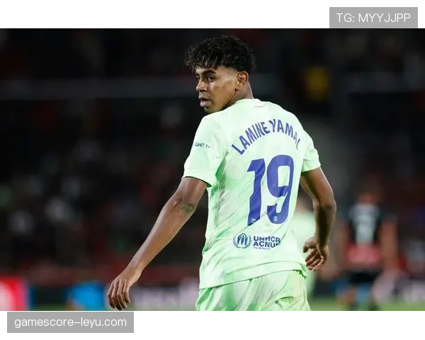 拉菲尼亚表现亮眼，多面手属性彰显全面技术为球队注入关键动力