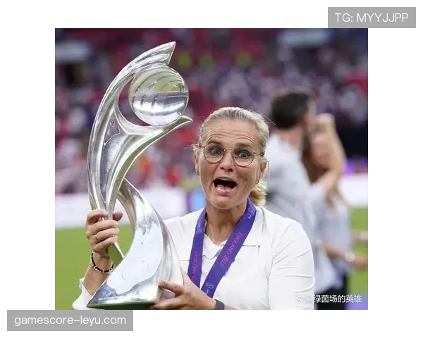 英格兰女足欧洲杯表现稳健，剑指决赛再创辉煌