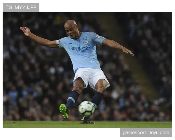 孔帕尼退役后住城堡，每天遛狗顺便管两家俱乐部？